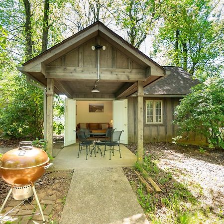 Love Ridge Mountain Lodging Lyndhurst Exteriör bild