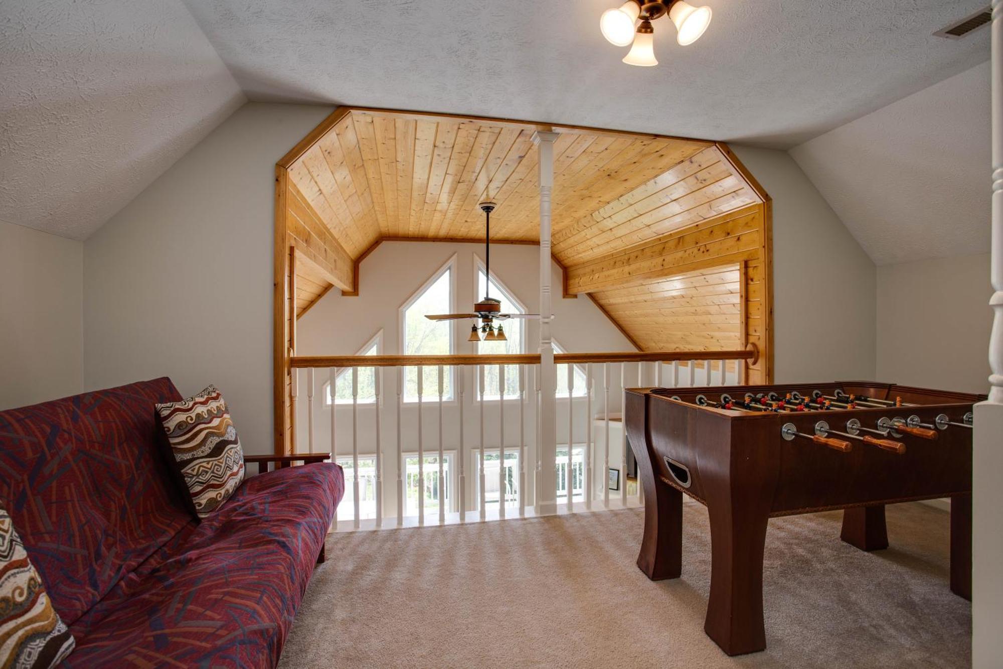 Love Ridge Mountain Lodging Lyndhurst Exteriör bild