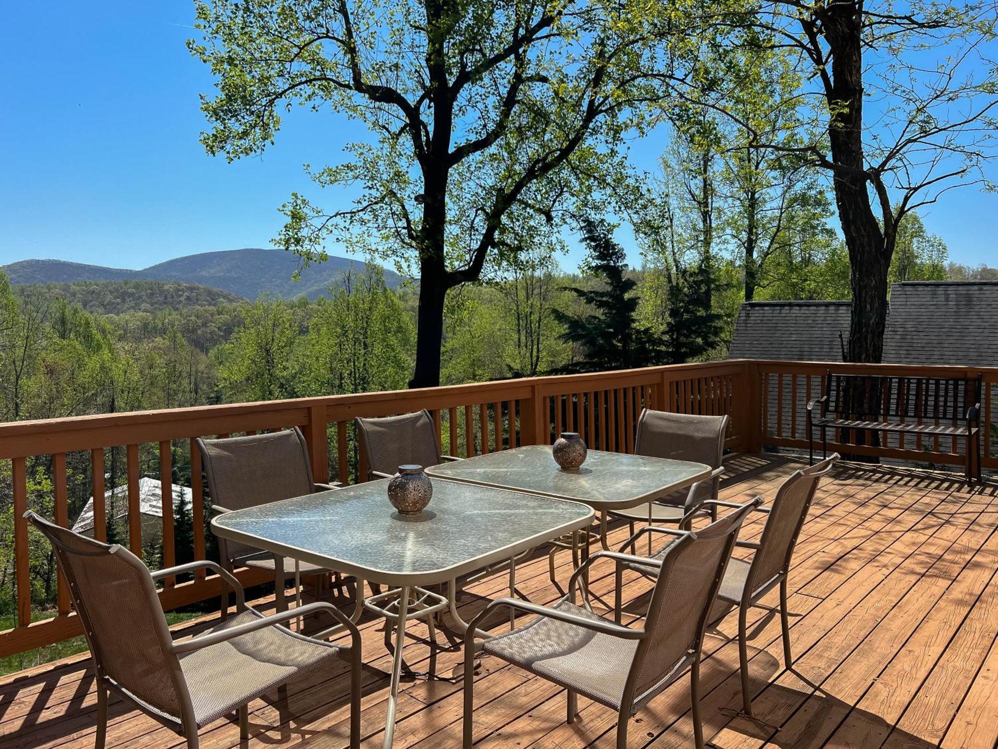 Love Ridge Mountain Lodging Lyndhurst Exteriör bild