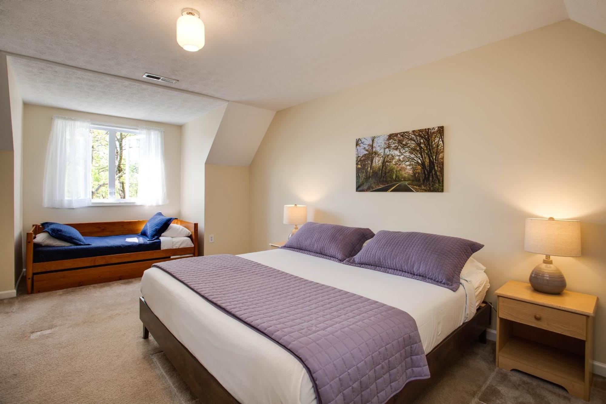 Love Ridge Mountain Lodging Lyndhurst Exteriör bild